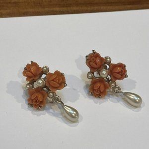 Vintage Gold Tone / Orange Screw On Earrings Dangle Drop Flower / Faux Pearl